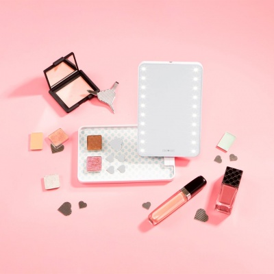 led-sminkspegel-magnetpalett-ogonskuggspalett-riki-colorful-glamcor-5